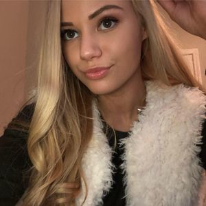 Meet your Posher, Mikaela